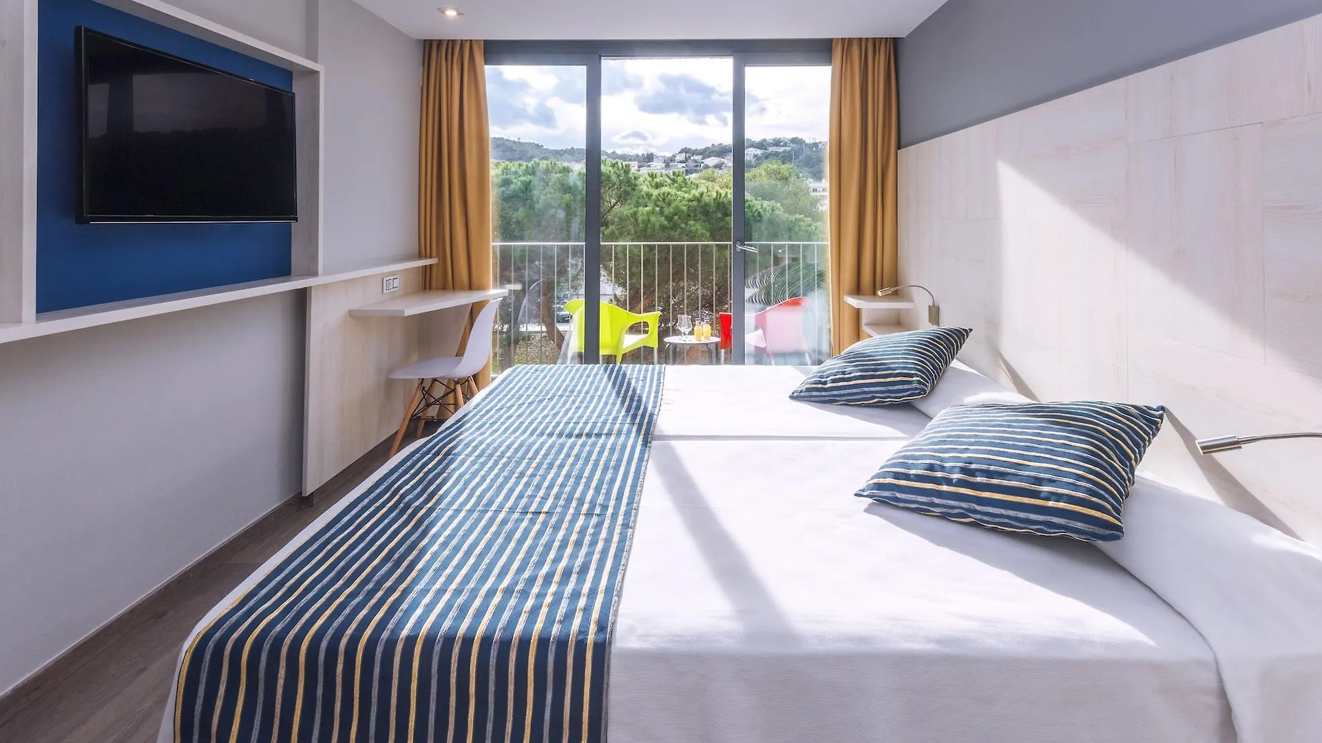 Ght Sa Riera Hotel Tossa de Mar 4*,